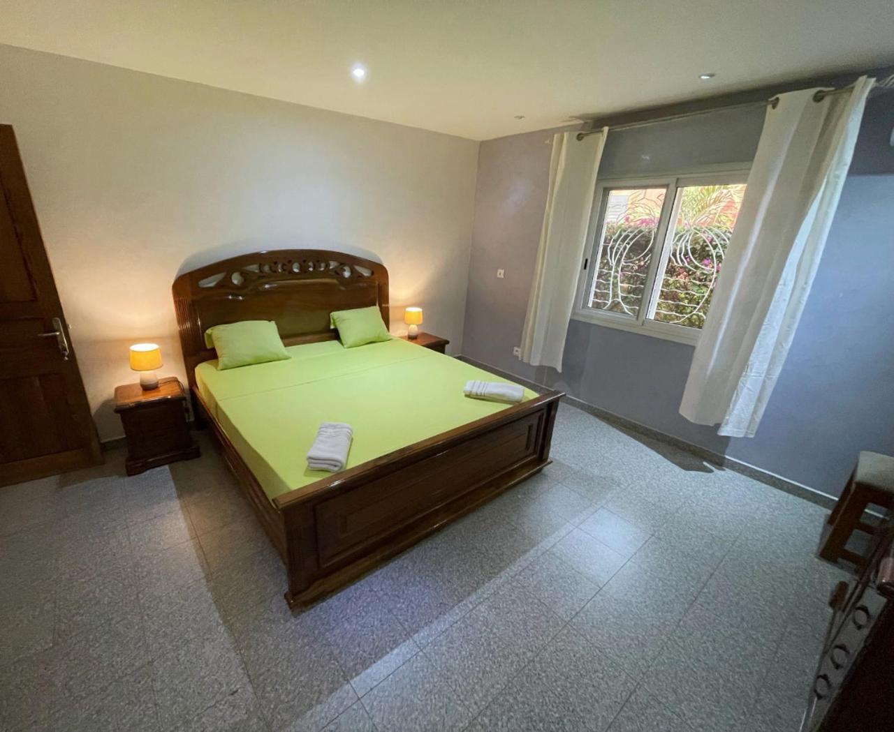Agence Adjana Resort - Residence Du Port 3 Sali Tapé Chambre photo